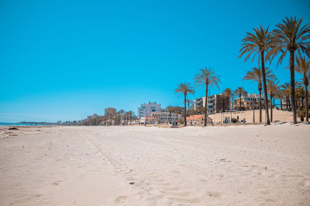 Vista aérea de la Playa de San Juan y Muchavista en Alicante