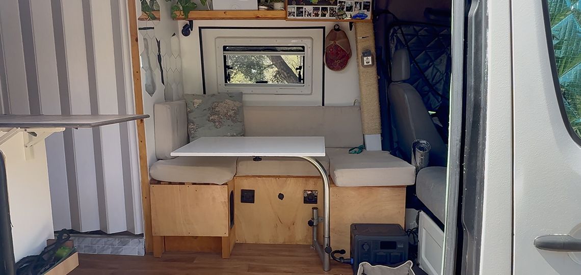 primer_salon_camper